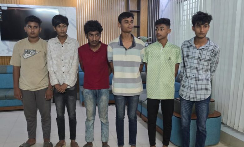 আটক