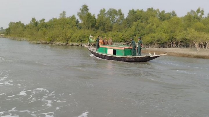 ৬২ ভারতীয় নাগরিক