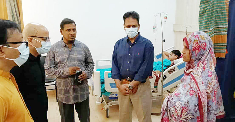 ড. মুহাম্মদ ইউনূসের দুই বিশেষ সহকারী