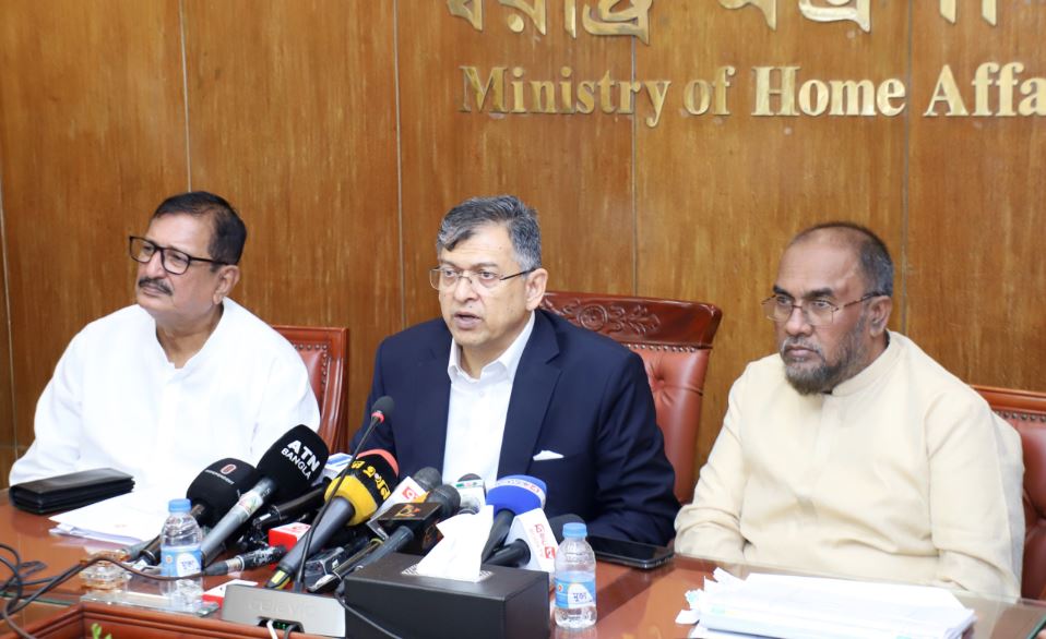 সালাহউদ্দিন আহমদ