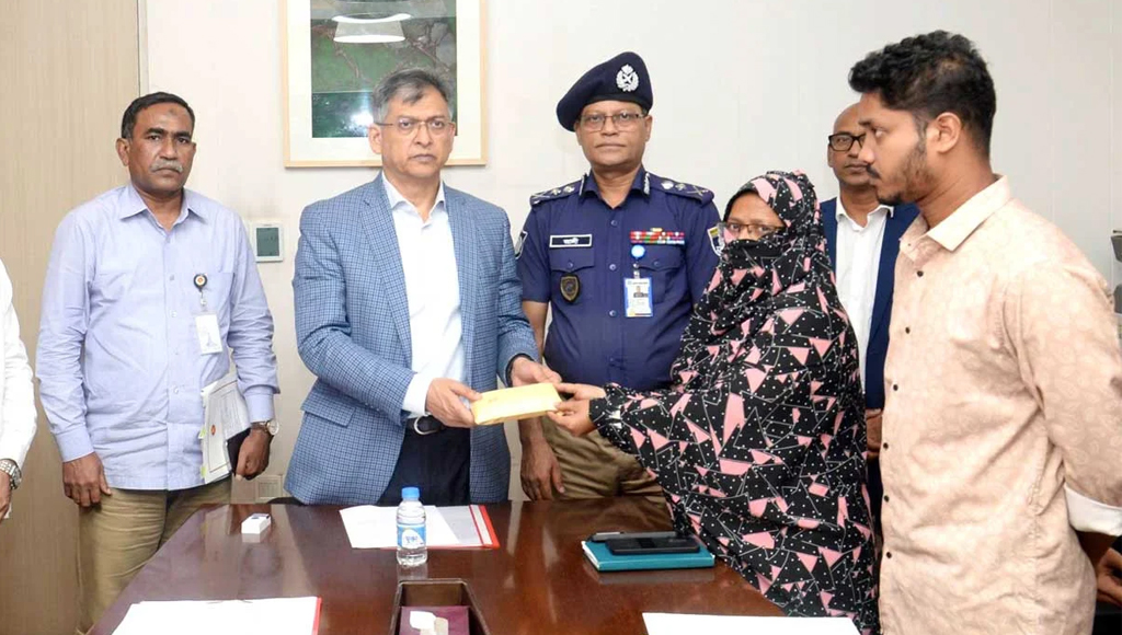 সালাহউদ্দিন আহমদ