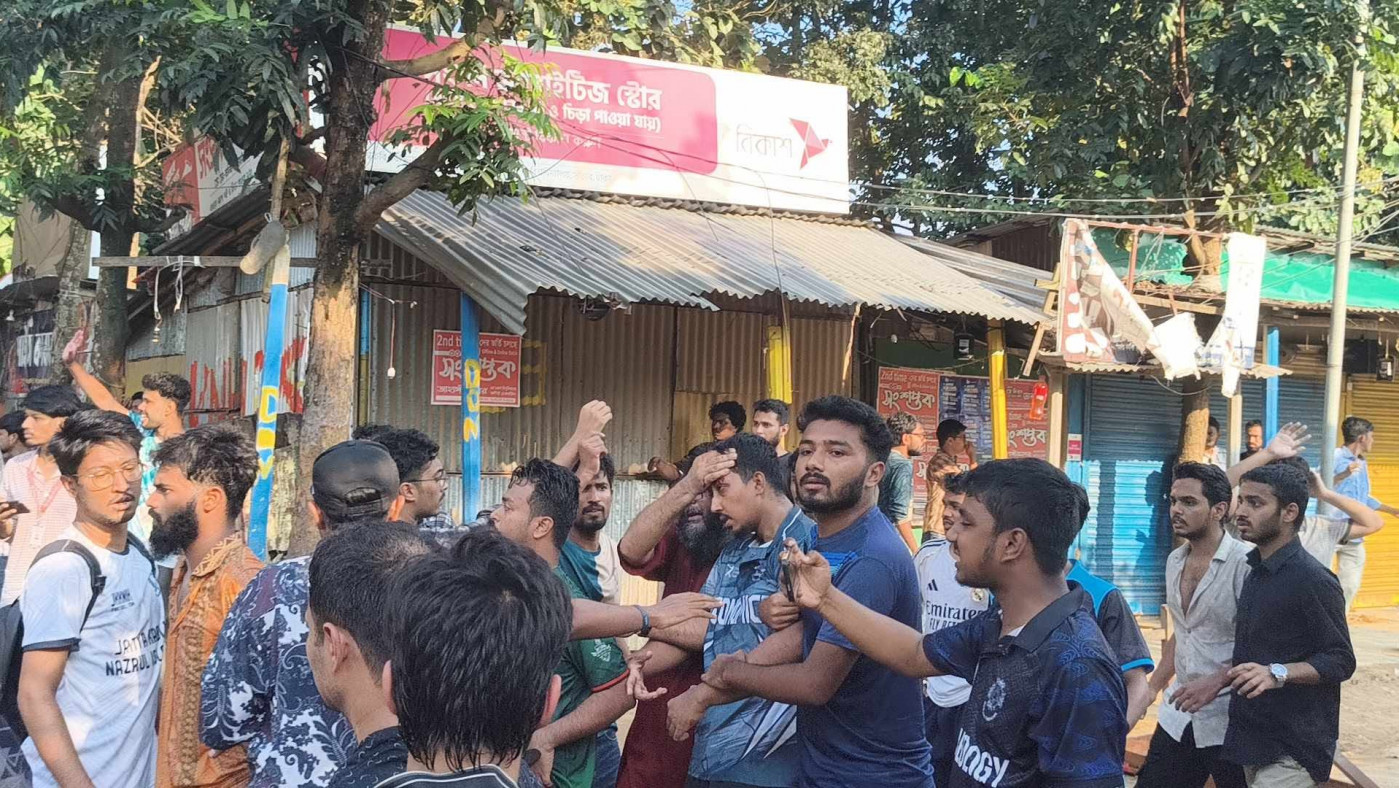 সংঘর্ষ, আহত অন্তত ৯