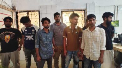 ১০ জন গ্রেপ্তার
