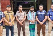গ্রেপ্তার মনিরুজ্জামান